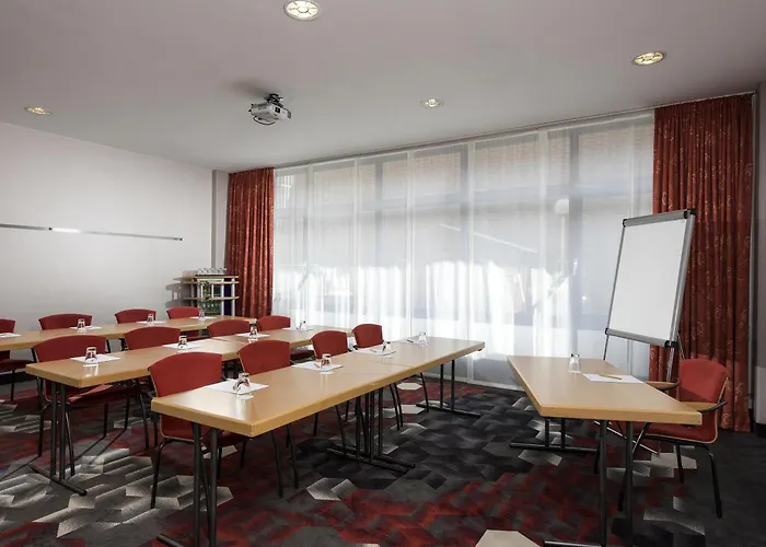 Mercure Neuperlach Sued Hotel 4*