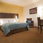 Mercure Neuperlach Sued 4*