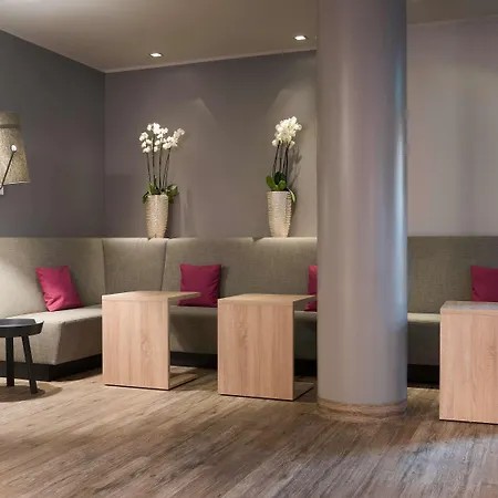 Hotel Mercure Neuperlach Sued 4*