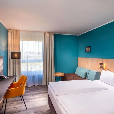 慕尼黑纽佩拉赫索德美居酒店 4*