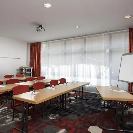 慕尼黑纽佩拉赫索德美居酒店 4*