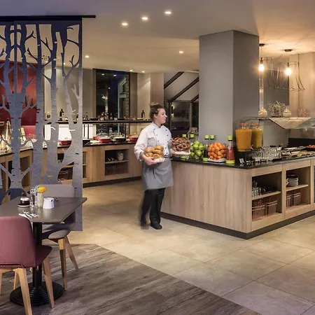 Hotel Mercure Neuperlach Sued 4*