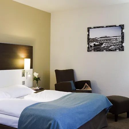 Mercure Neuperlach Süd Hotel 4*
