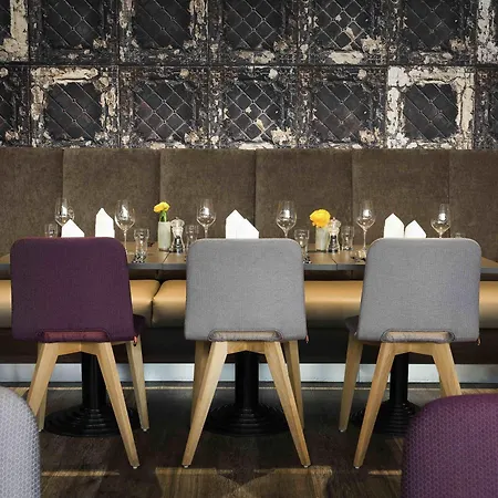 Otel Mercure Neuperlach Sued 4*