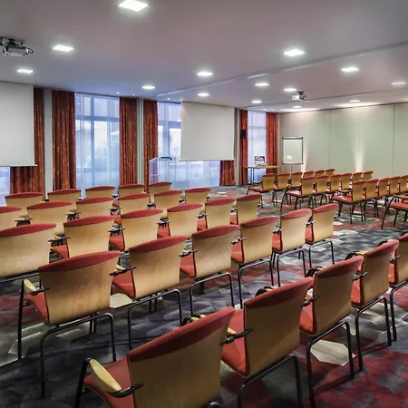 Mercure Neuperlach Sued Hotel 4*