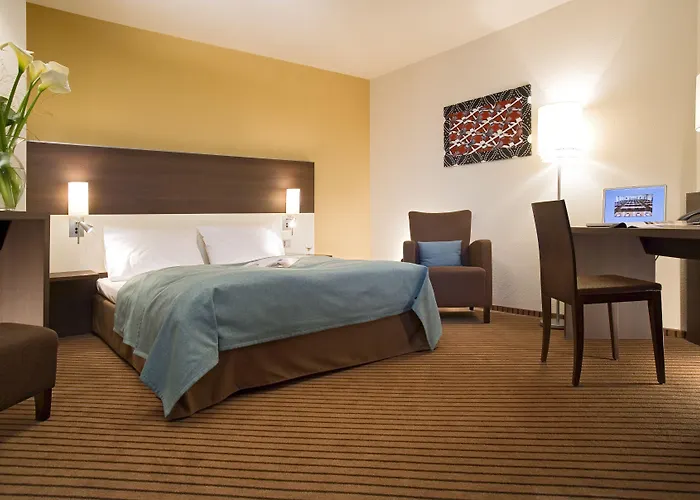 Mercure Neuperlach Sued 4*