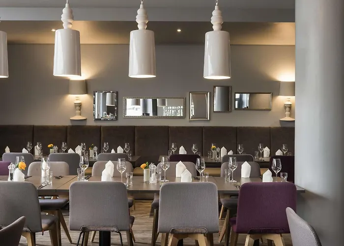 Hotel Mercure Neuperlach Sued 4*